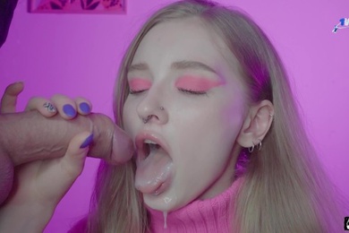Close Up Blowjob Gentle and sensual blowjob with cum in mouth  [Dolly Rud]