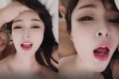 学妹跟着男友做爱视频流出