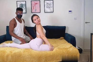 软萌小姐姐被大鸡巴教练操翻