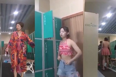 更衣室偷窥坑爹妹子女子更衣室偷窥专挑年轻漂亮妹子换衣服